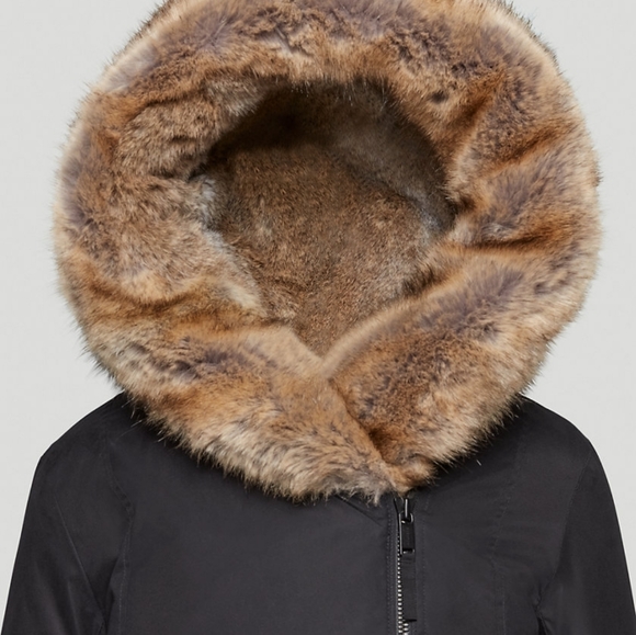 Aritzia Babaton St.Moritiz Parka, Medium, Black - Picture 3 of 3